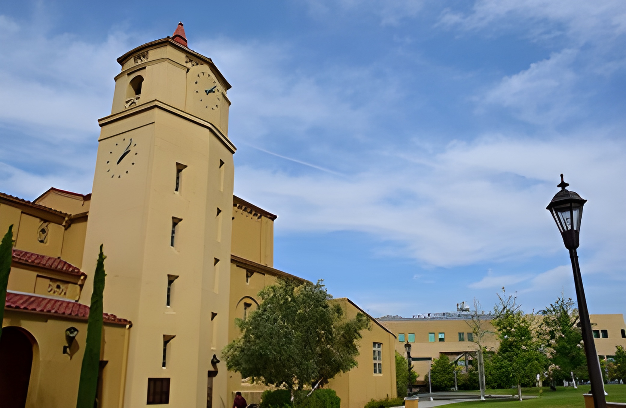 圣贝纳迪诺谷学院