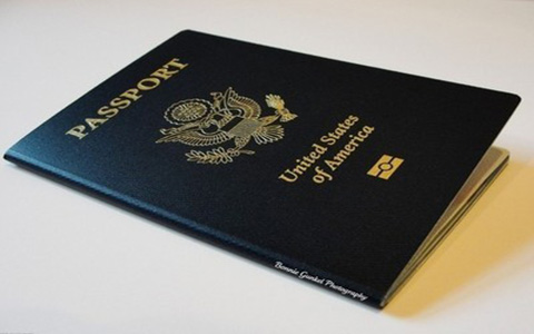 美国留学签证需要准备什么材料呢？
