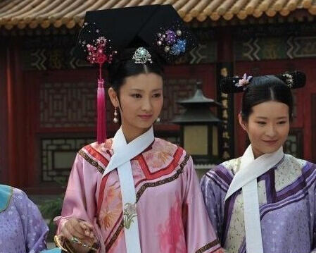 她为珠宝设计放弃娱乐圈，他为珠宝设计进入娱乐圈