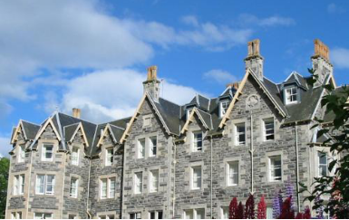 爱丁堡大学研究生好考吗？读哪个专业好？