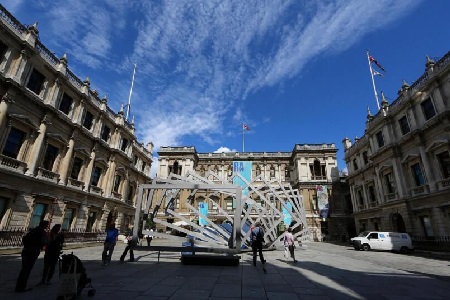 英国皇家艺术学院如果申请的话需要准备哪些？