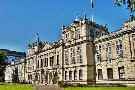 英国普利茅斯大学为您介绍一下！