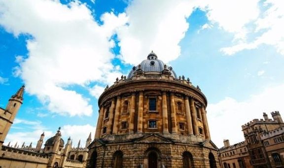 2022年牛津大学英国排名第几？
