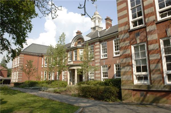 英国南安普顿大学宿舍费用多少钱？