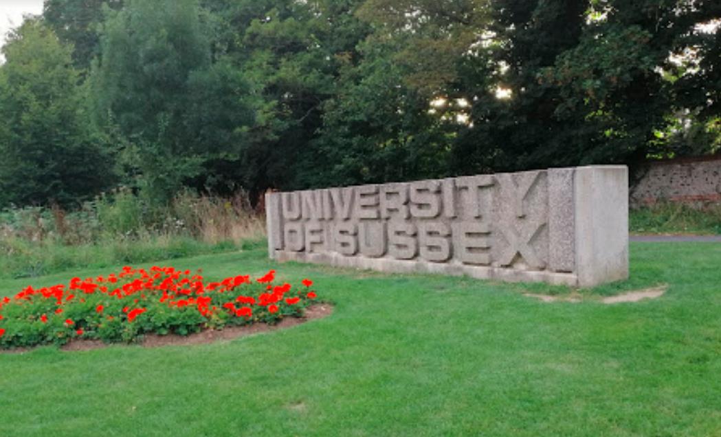 明治大学读研一年大概要多少钱