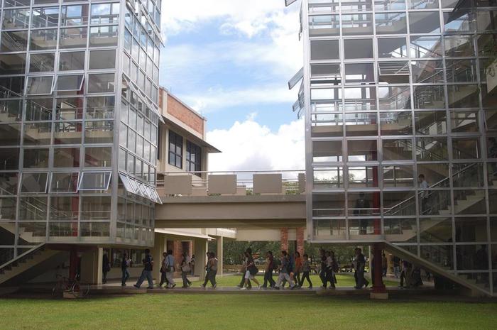 马尼拉雅典耀大学申请