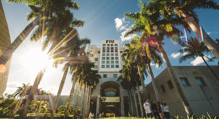 留学费用大揭秘：美国佛罗里达国际大学学费多少钱