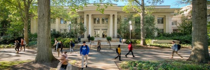 美利坚大学入学条件是什么 留学费用详解