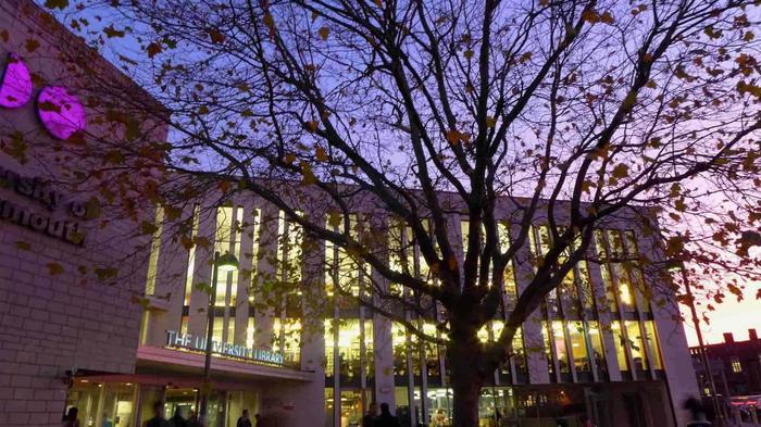 英国朴茨茅斯大学学费曝光！留学费用一览